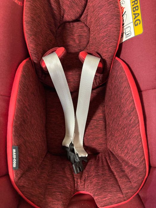 Автокрісло MAXI-COSI Pebble Pro i-Size (Essential Red)