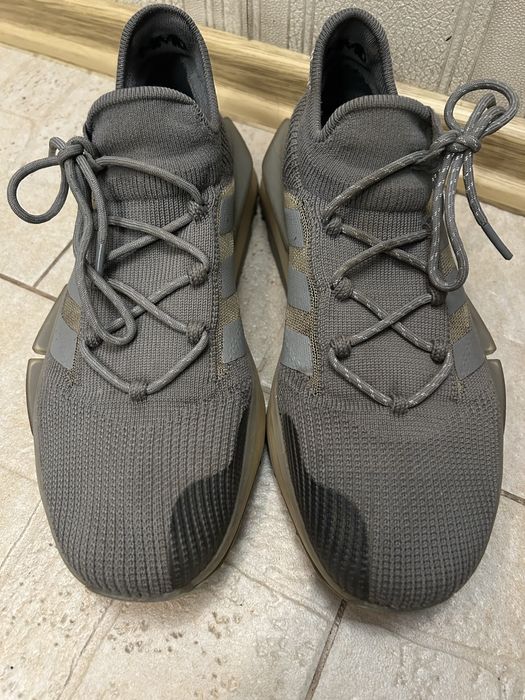 Кросівки Adidas 43р