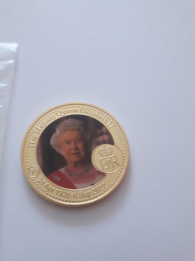 Moneta pamiątkowa z wizerunkiem królowej ElżbietyII
