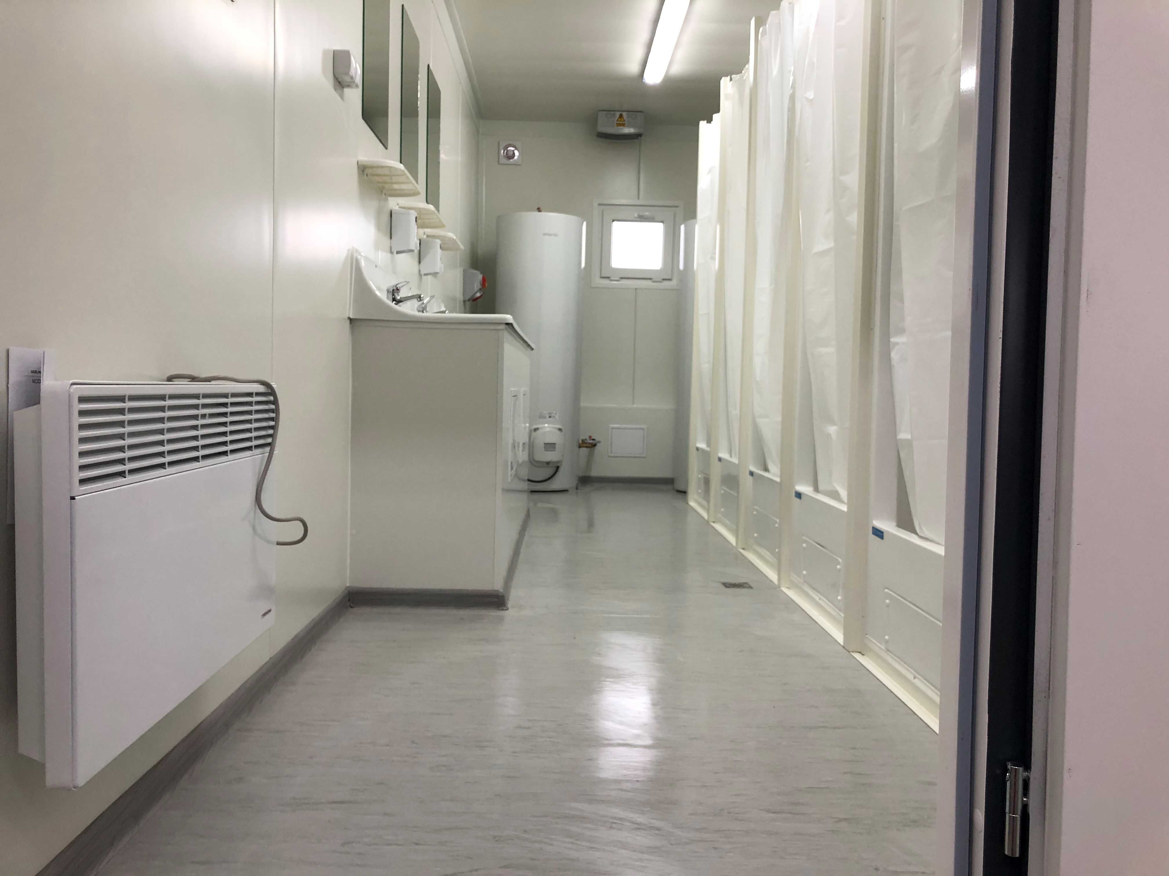 Kontener Sanitarny MZ 20 - prysznice i umywalka