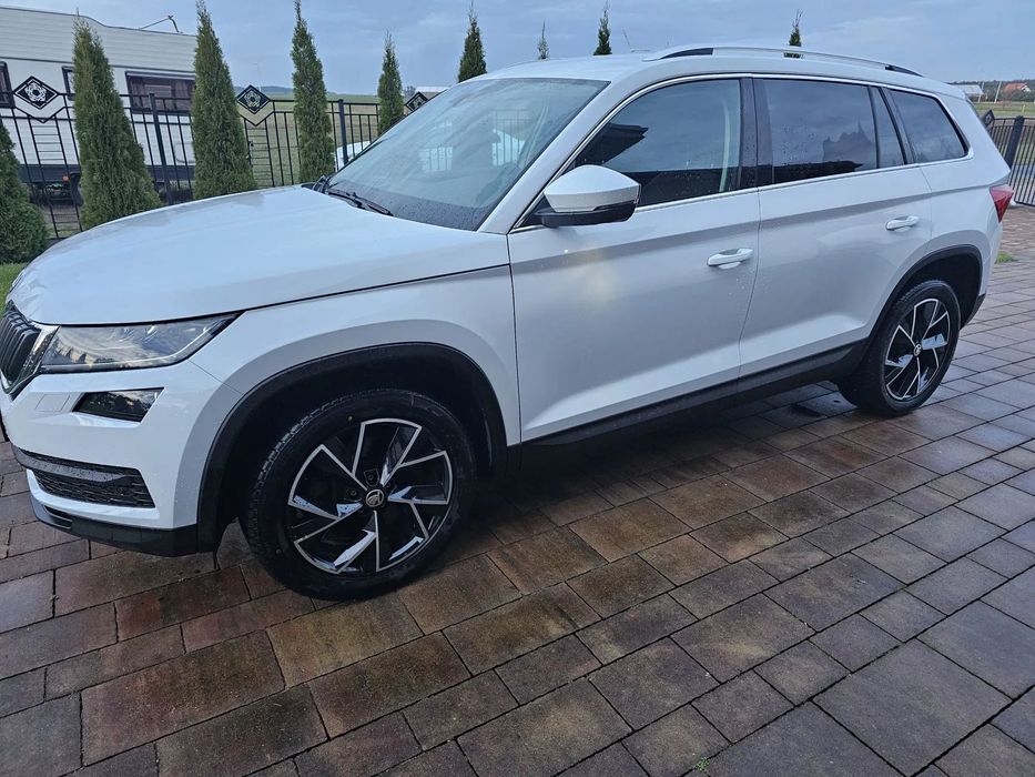 Skoda Kodiaq kamery 360, 7 osobowa, 4x4, webasto na pilota