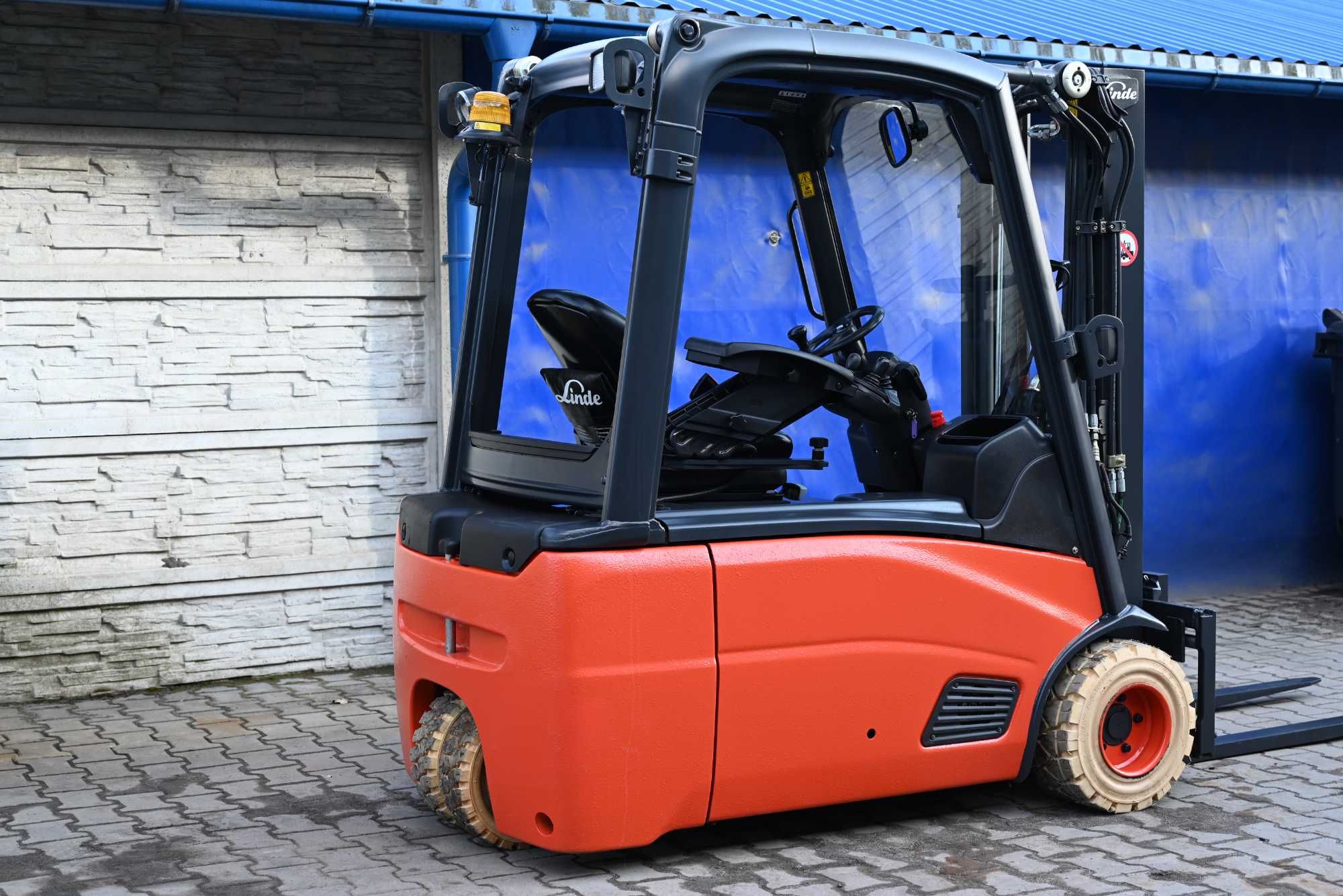 Wózek widłowy Linde E16 L Triplex 410 cm 2013 rok 6736 mth FHP 359