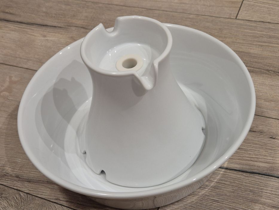 Ceramiczna fontanna dla zwierząt Drinkwell