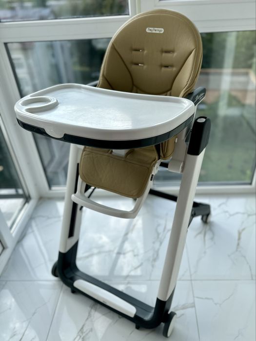 Стільчик для годування Peg Perego Siesta Follow Me Бежевий