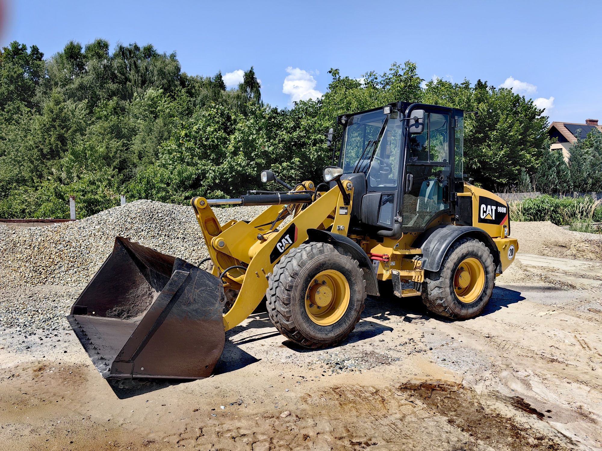 Cat 908M 2019r sprowadzona Stan idealny Cat 907 906 atlas 65 volvo l30