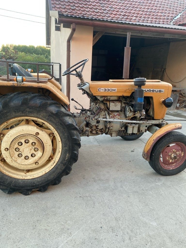 ciągnik rolniczy C330