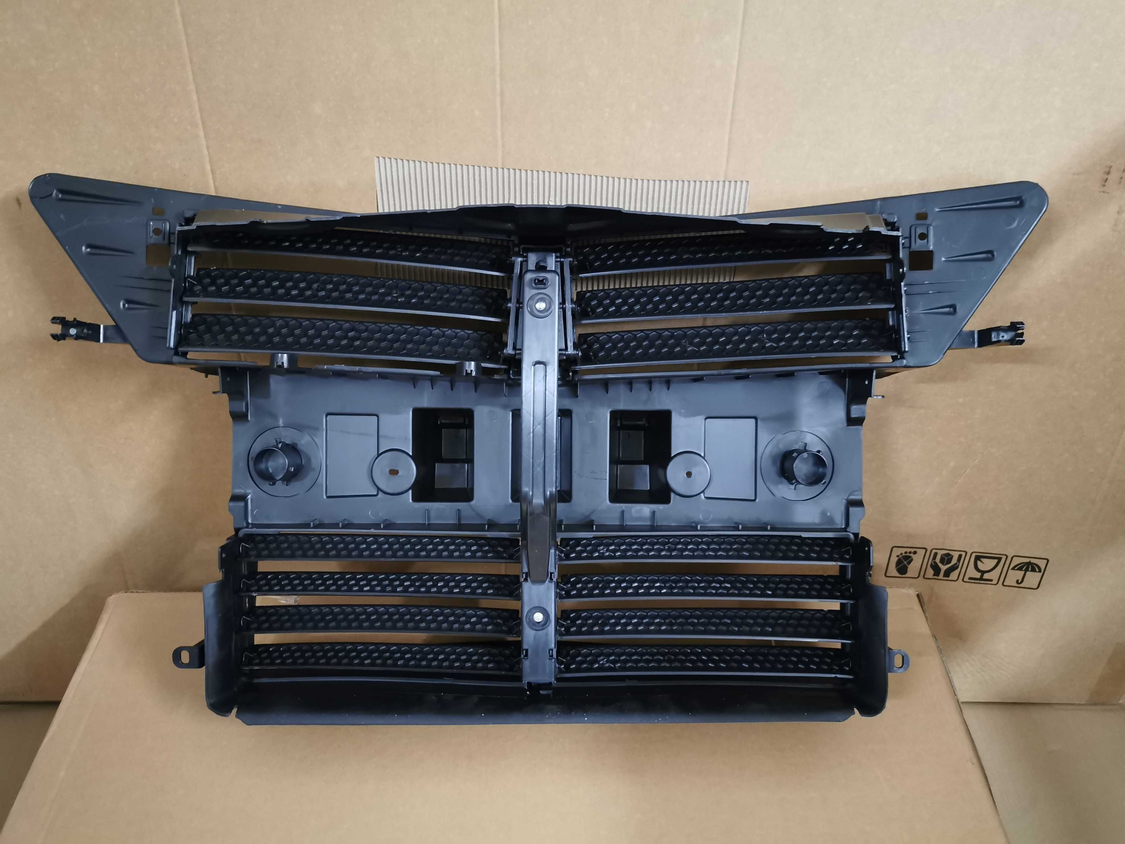 Жалюзи  радиатора Lincoln MKC 14-18 EJ7Z8475A, EJ7Z-8475-A
