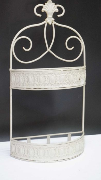 Sprzedam metalową białą dwupoziomową półkę - kwietnik