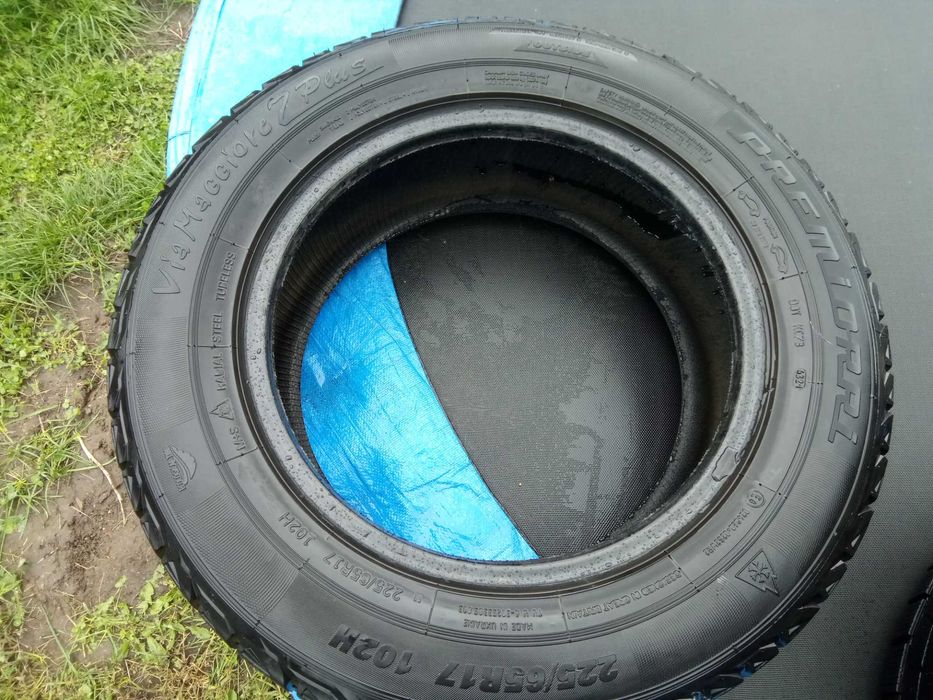 Зимові шини  Premiorri R 17/225/65