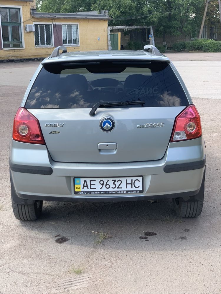 Geely mk cross 1.5