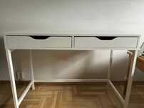 Nowe białe biurko Ikea