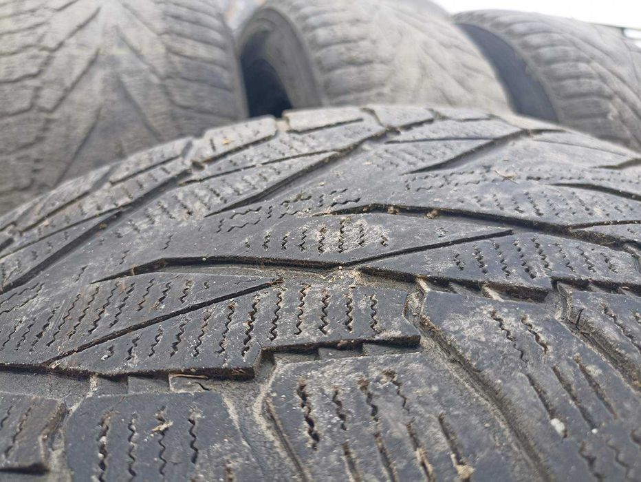 Nokian 265/60/R18 4шт остаток протектора 3-4мм Зимова гума