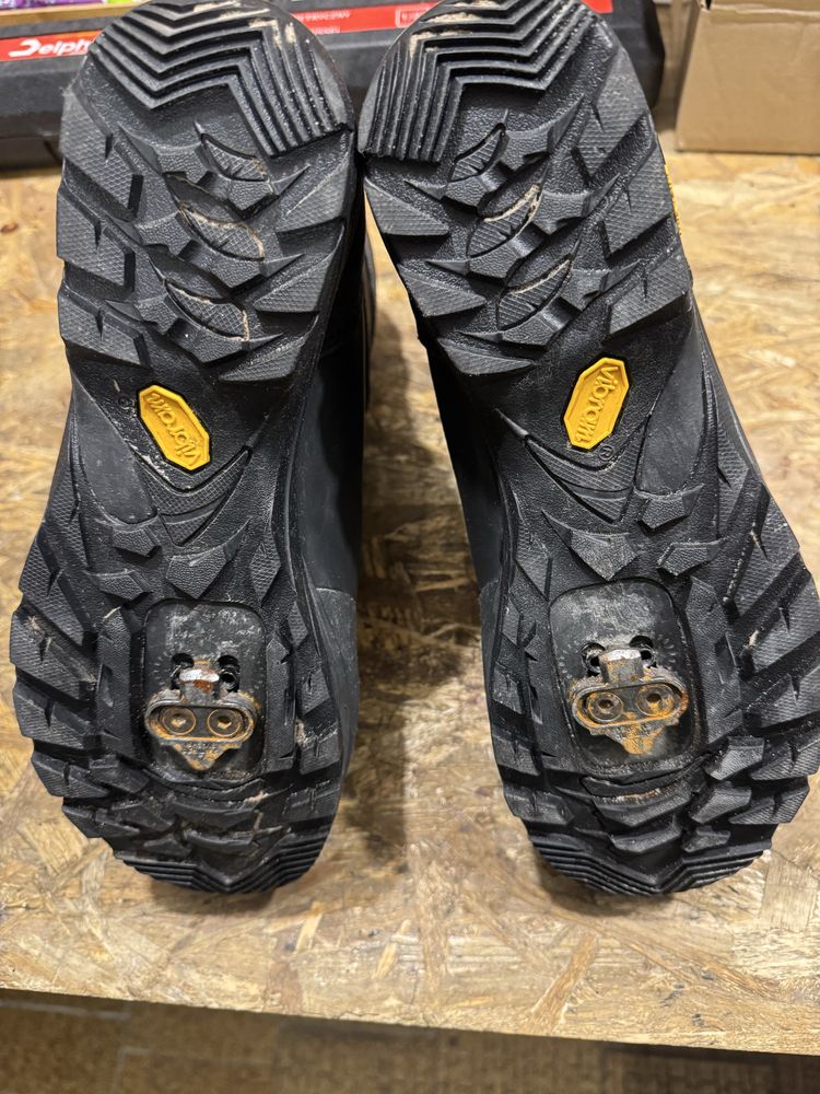 Zimowe buty spd Bontrager OMW roz. 43