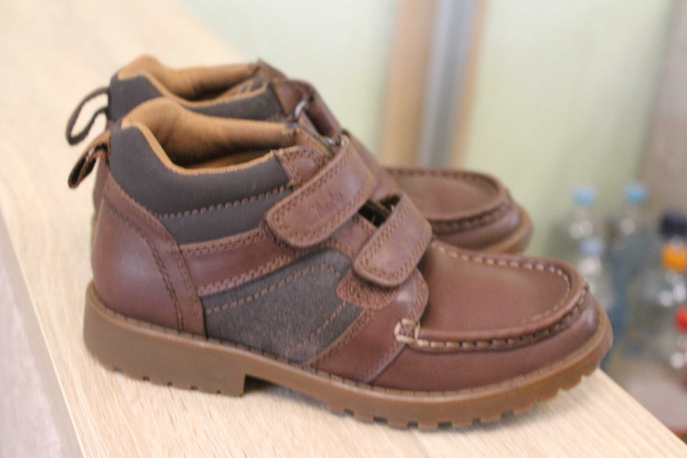Полуботинки подростковые кожаные Clarks. Размер 31.