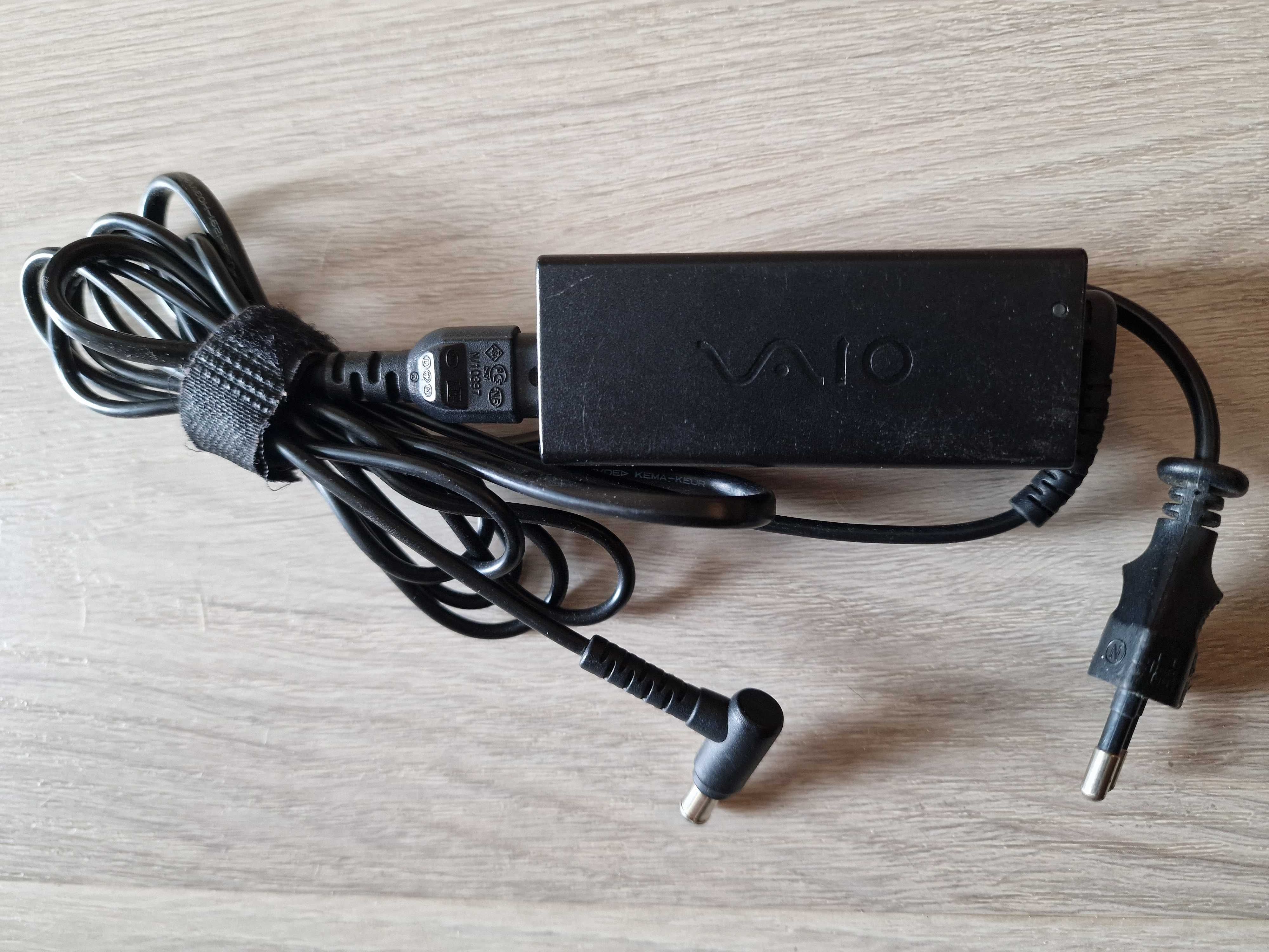 Oryginalny Zasilacz do laptopa Sony VGP-AC19v39 19,5V