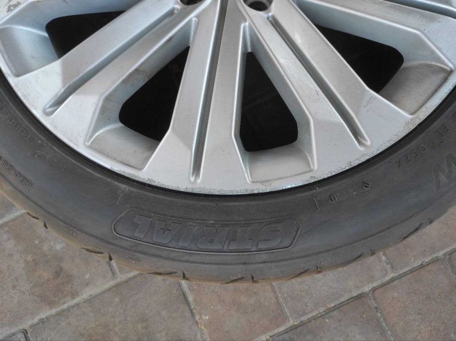 Шини з дисками на Volkswagen Passat 235x45xR18 98W STRIAL UHP
