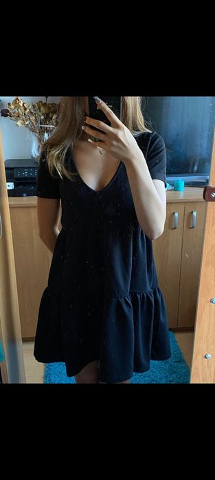 Czarna sukienka, Sinsay