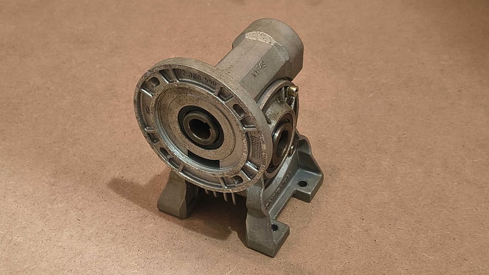 Reduktor / przekładnia BONFIGLIOLI VF 49A