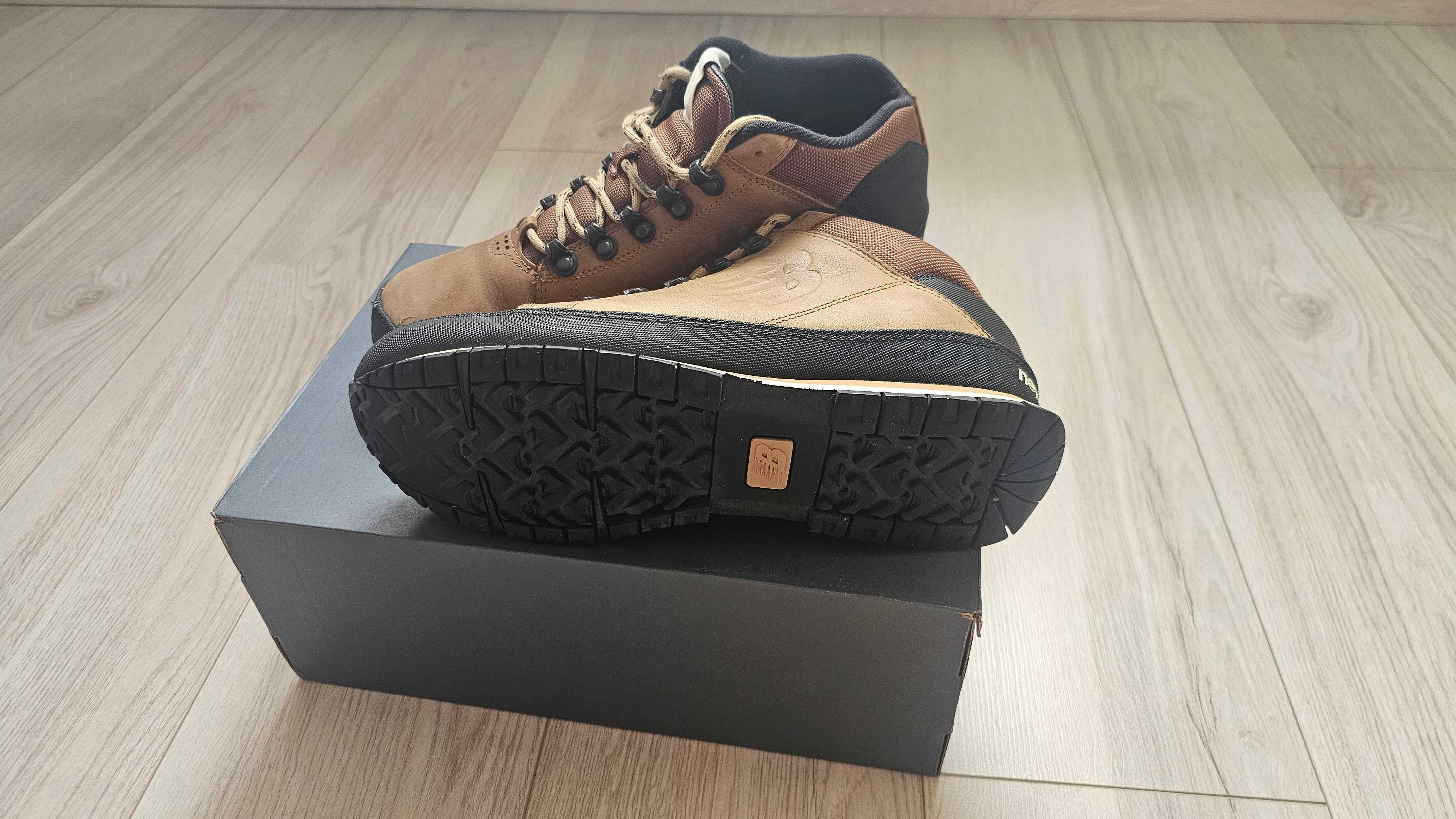 Buty Trapery New Balance model H754TB