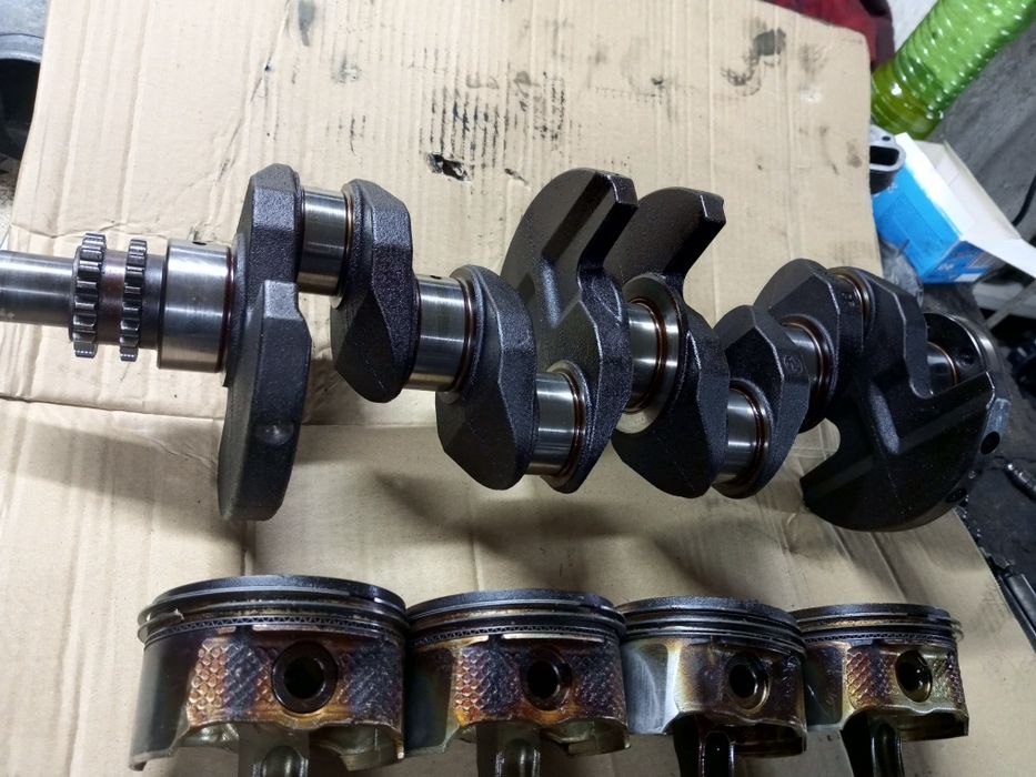 Коленвал шатун поршень 1S7GCF Ford focus  Mazda 5 6  1.8 2.0 16v