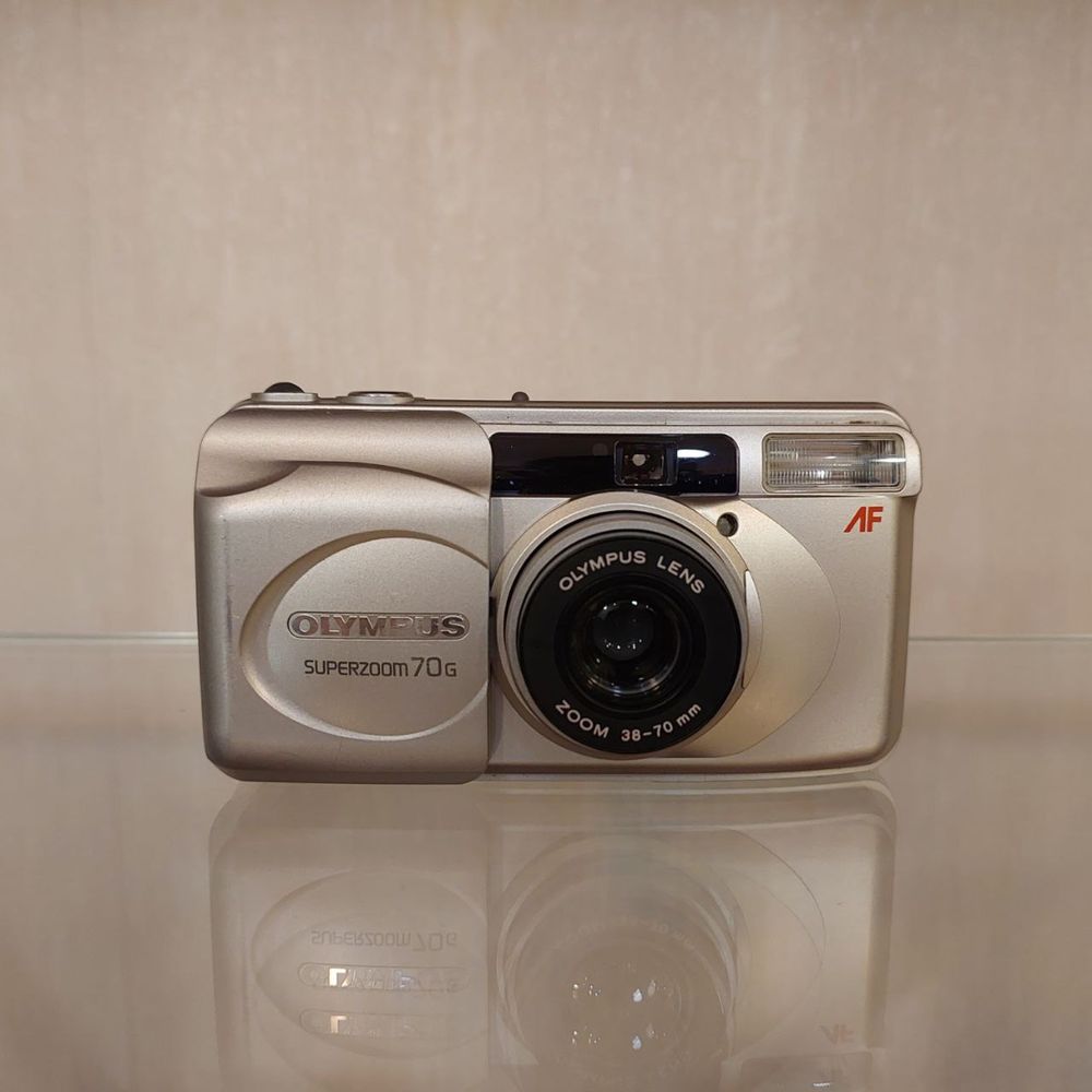 Olympus superzoom 70 g, плівковий фотоапарат