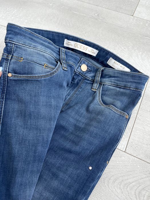 Джинсы Guess клёш