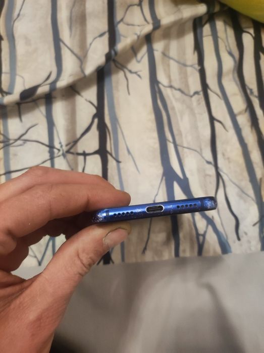 Продам телефон xiaomi mi 9 se