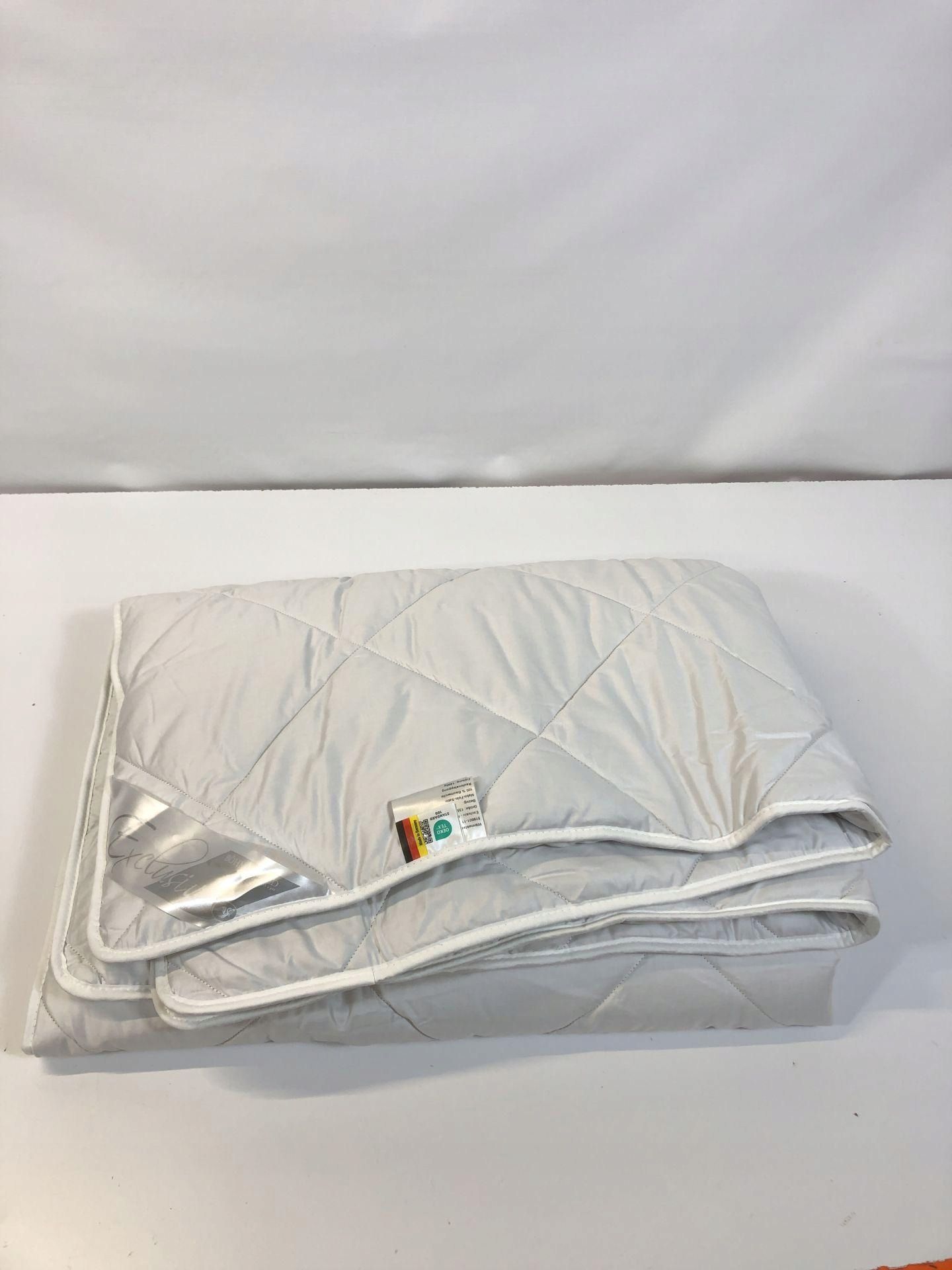 Kołdra zimowa Linea Böhmerwald z wełny wielbłądziej 135x200 cm