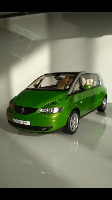 Model Otto Renault Avantime w skali 1/18 Taiga Green jak GT Spirit L7X