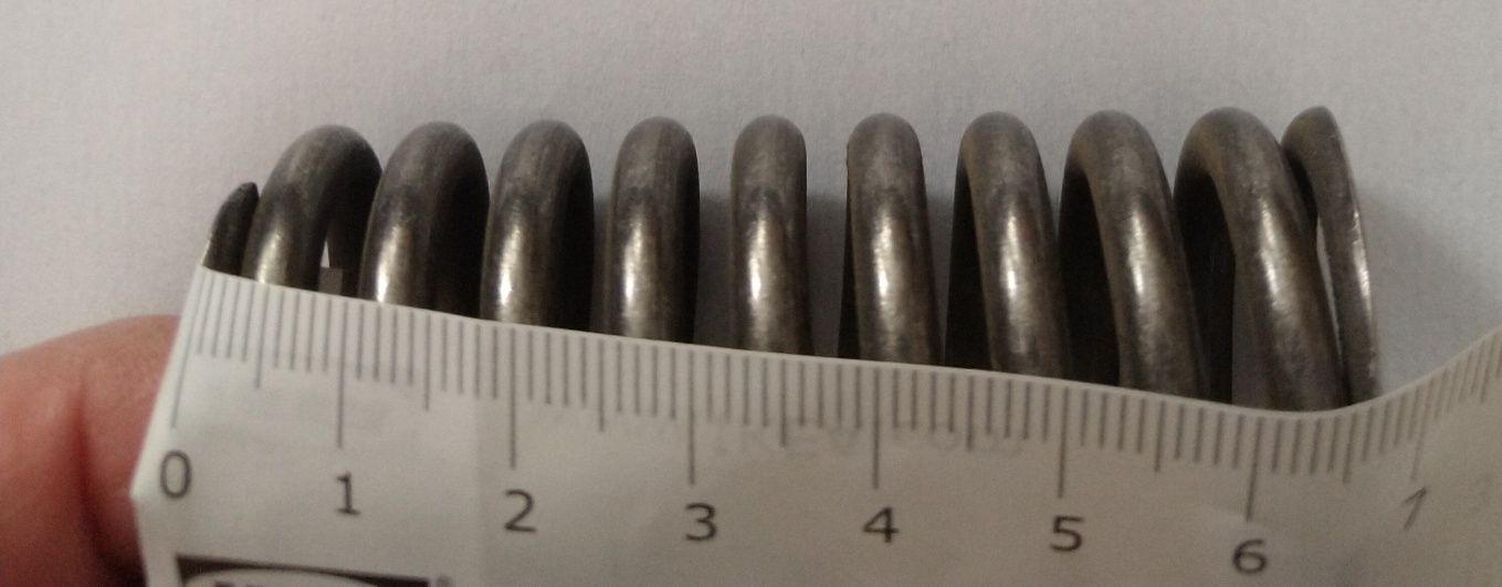 Sprężyna długość 7cm ,przekątna jak na zdjęciu