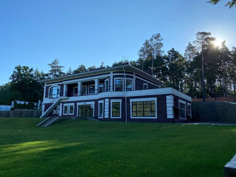 Горенка. От хозяина. Особняк 1039 м2. 1 Га. Озеро Торг до продажи