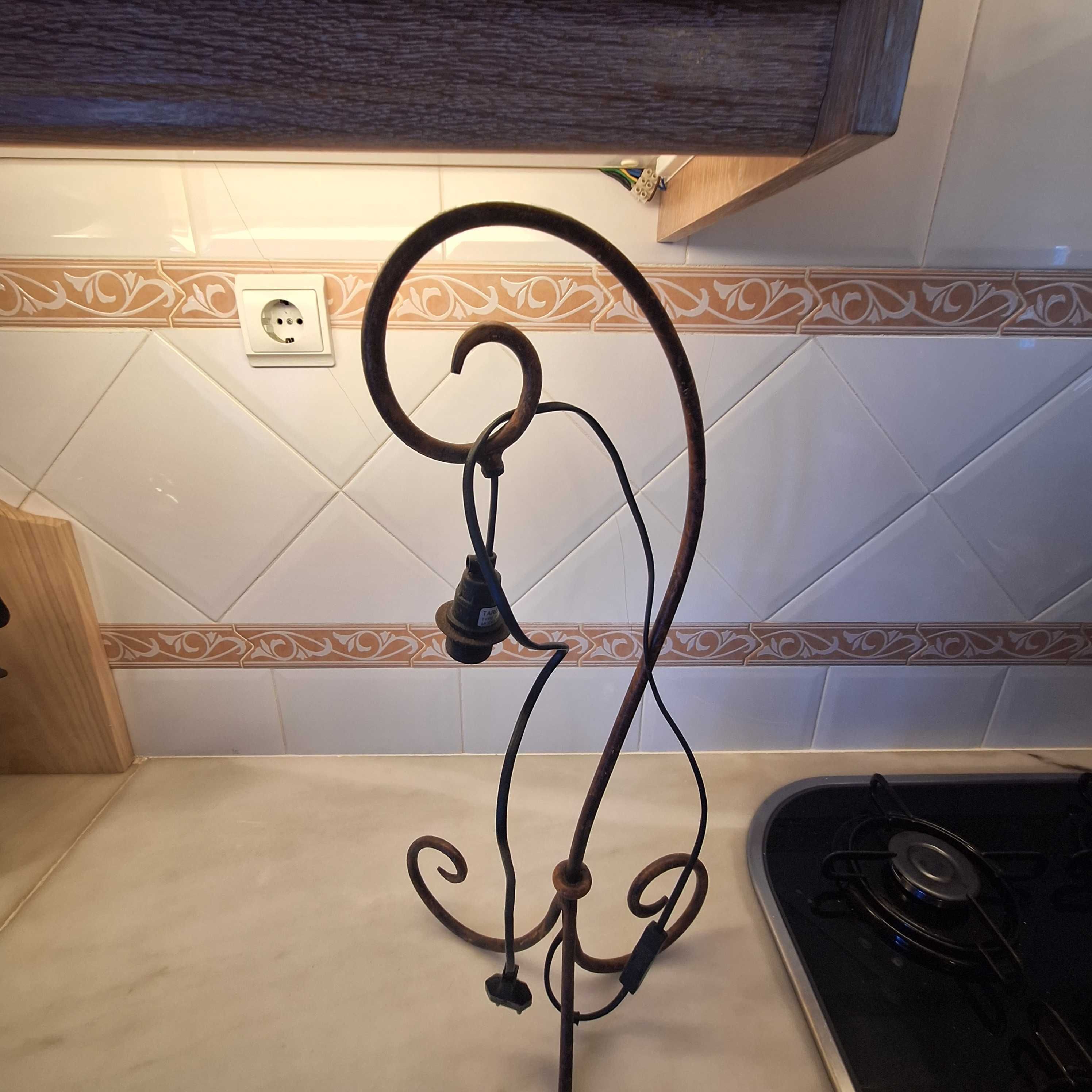 Candeeiros de mesa vintage 5€ cada