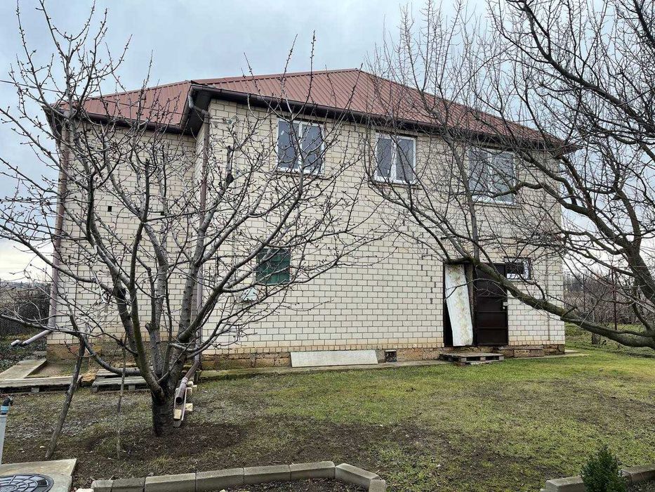 Продам СРОЧНО новый  отличный  2-х этажный дом
