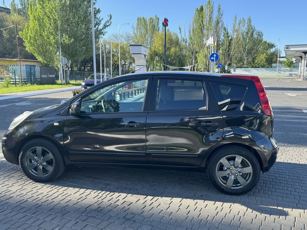 Продам Nissan Note