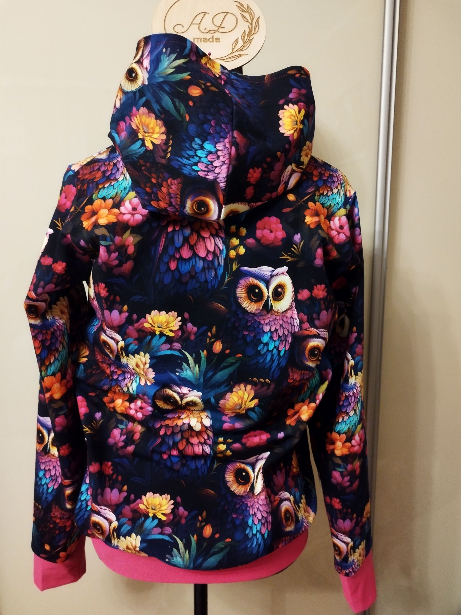 Piękna niepowtarzalna bluza damska Kolorowe sowy kaptur Unikat M