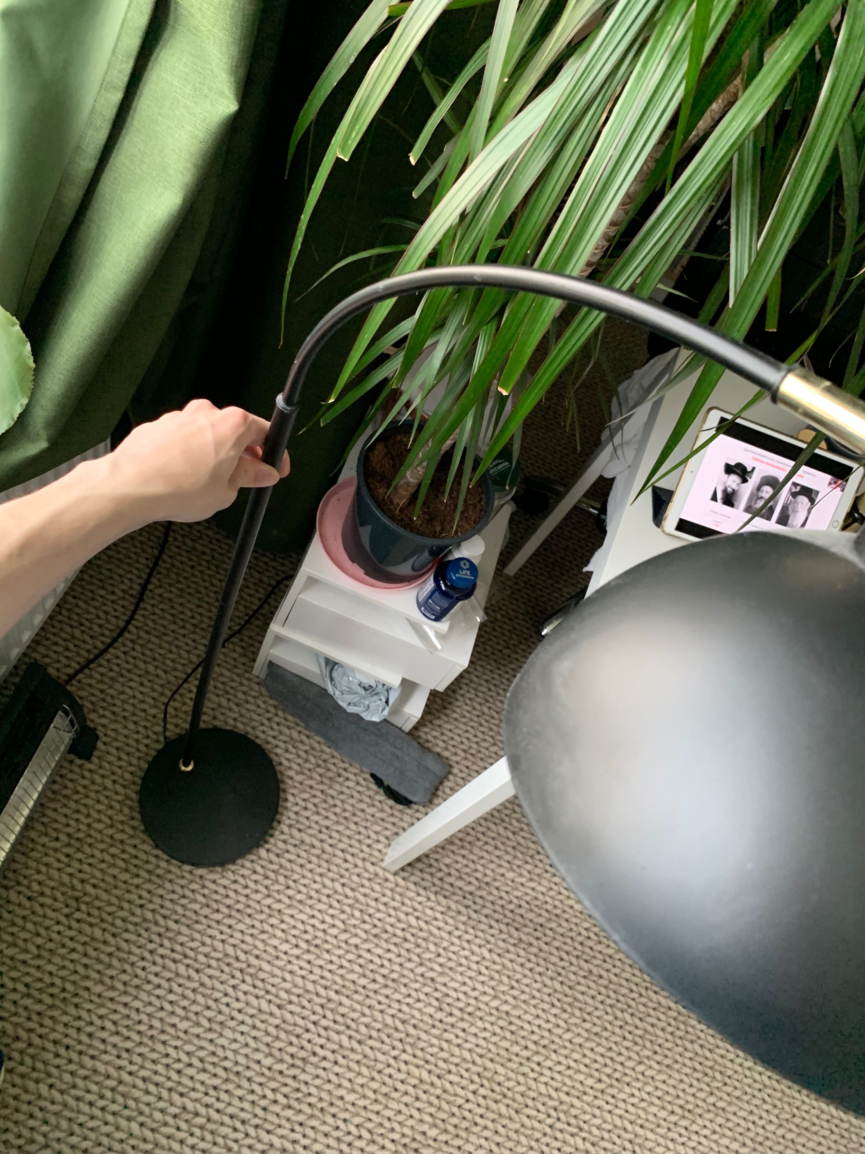 Lampa podłogowa hugo jusk jak nowa. Czarna lampa do wnętrz 154cm