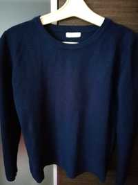 Женский свитерок фирмы Anne, размер S. M
