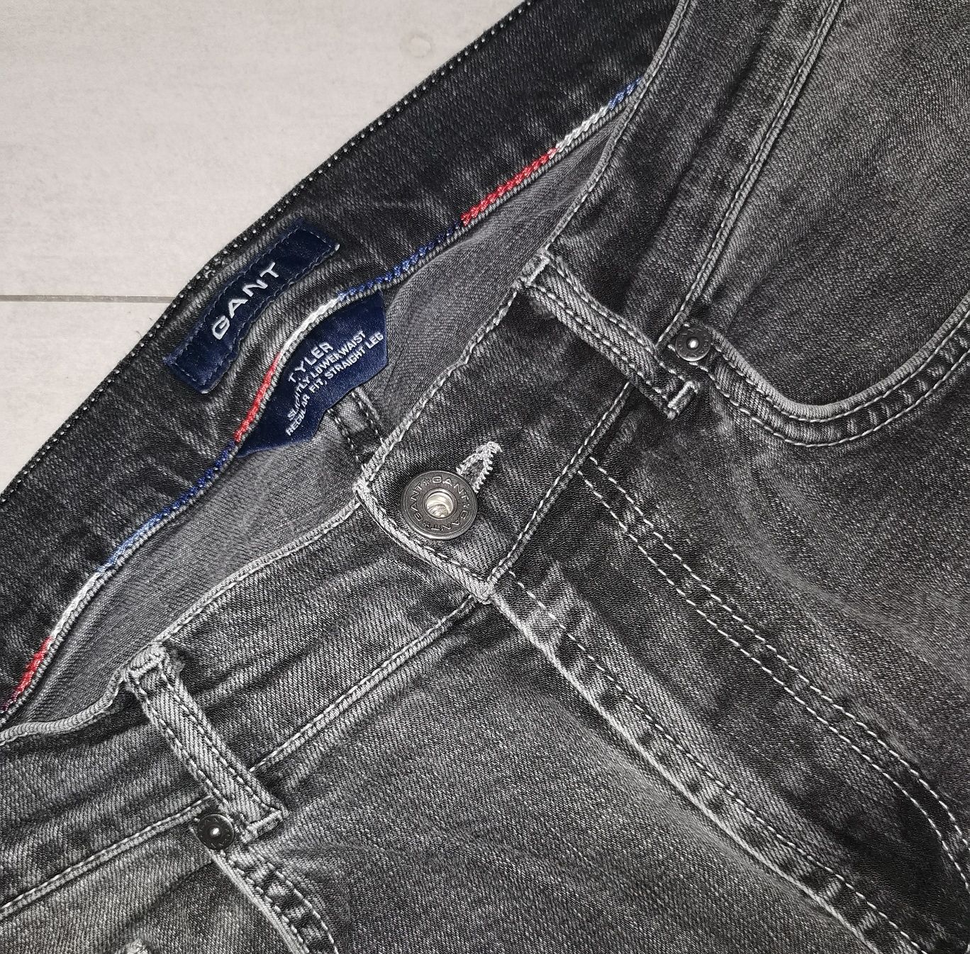 GANT 35X32 spodnie jeans szare proste pas 86 - 90 cm