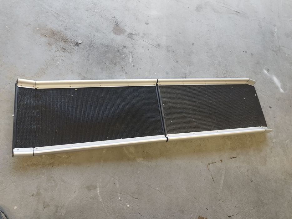 Podest do auta dla psa