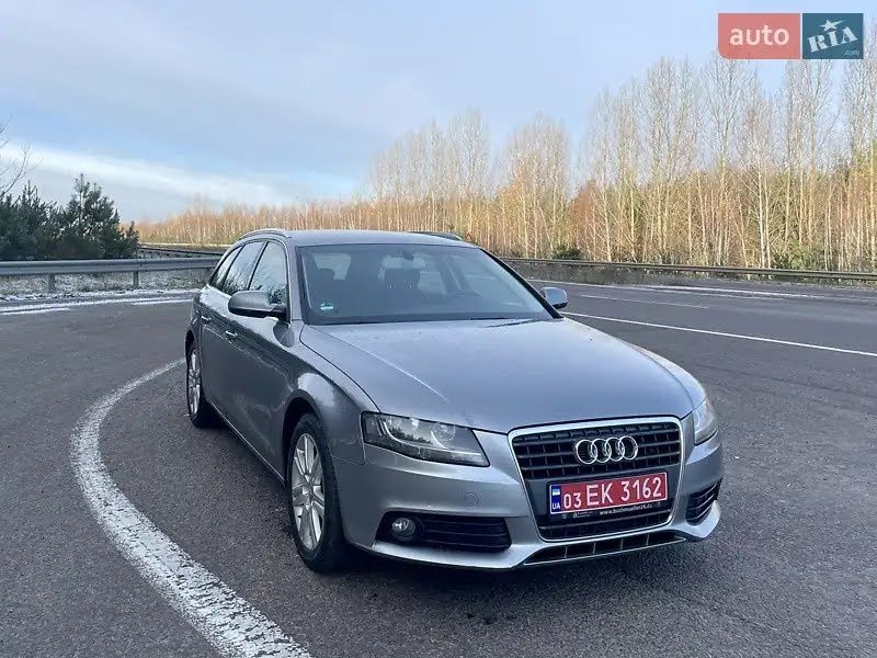 Ауді Audi А4B8 свіжорозмитнена пригнана з Німеччини