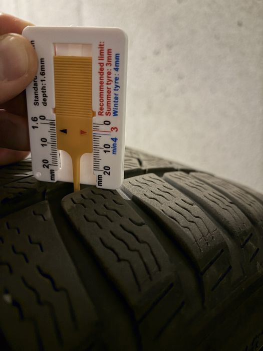 Koła zimowe plus czujniki BMW styling 796M Pirelli SottoZero run flat