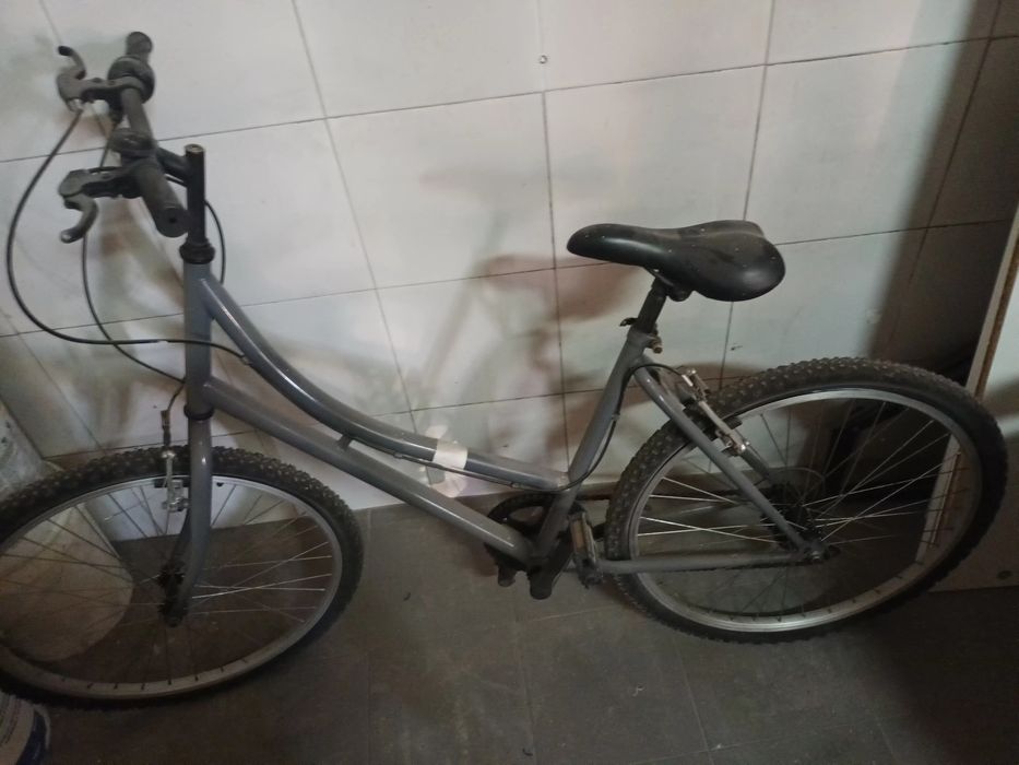 Bicicleta de senhora
