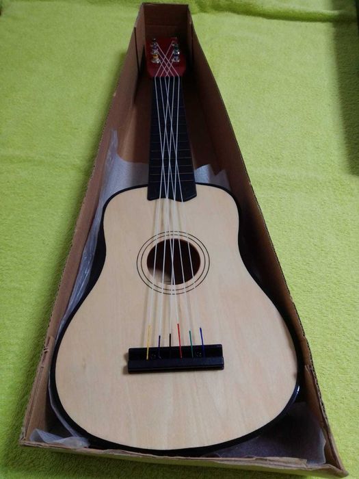 Viola/guitarra (viola pequena)
