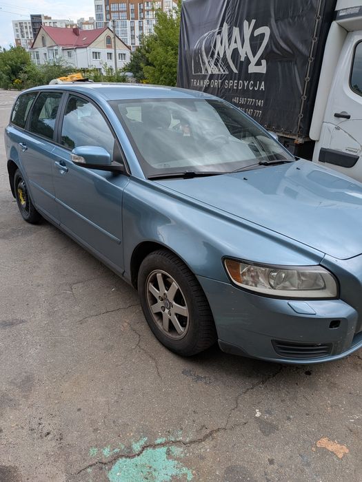 Розбираємо Volvo V50 1 6d 8р 16клапанна перед комплектний двері садон