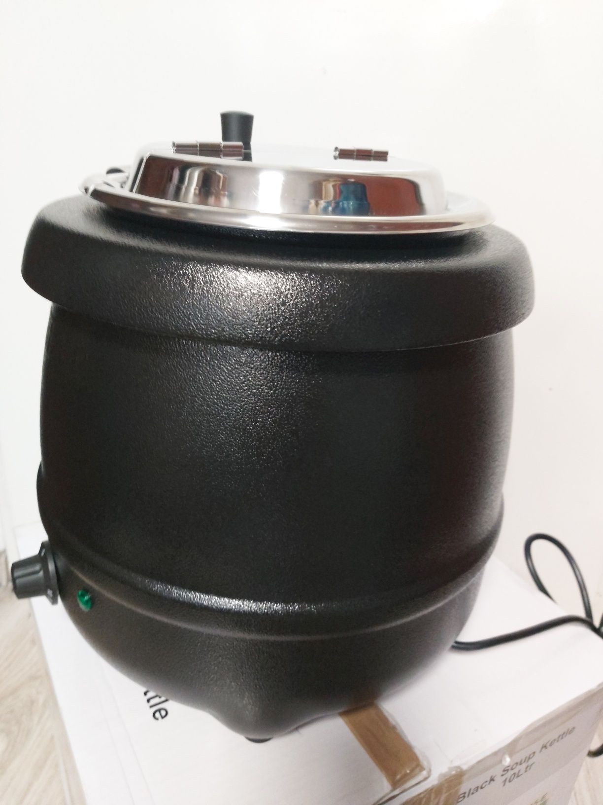 Wolnowar Buffalo L715 10 l czarny 400 W