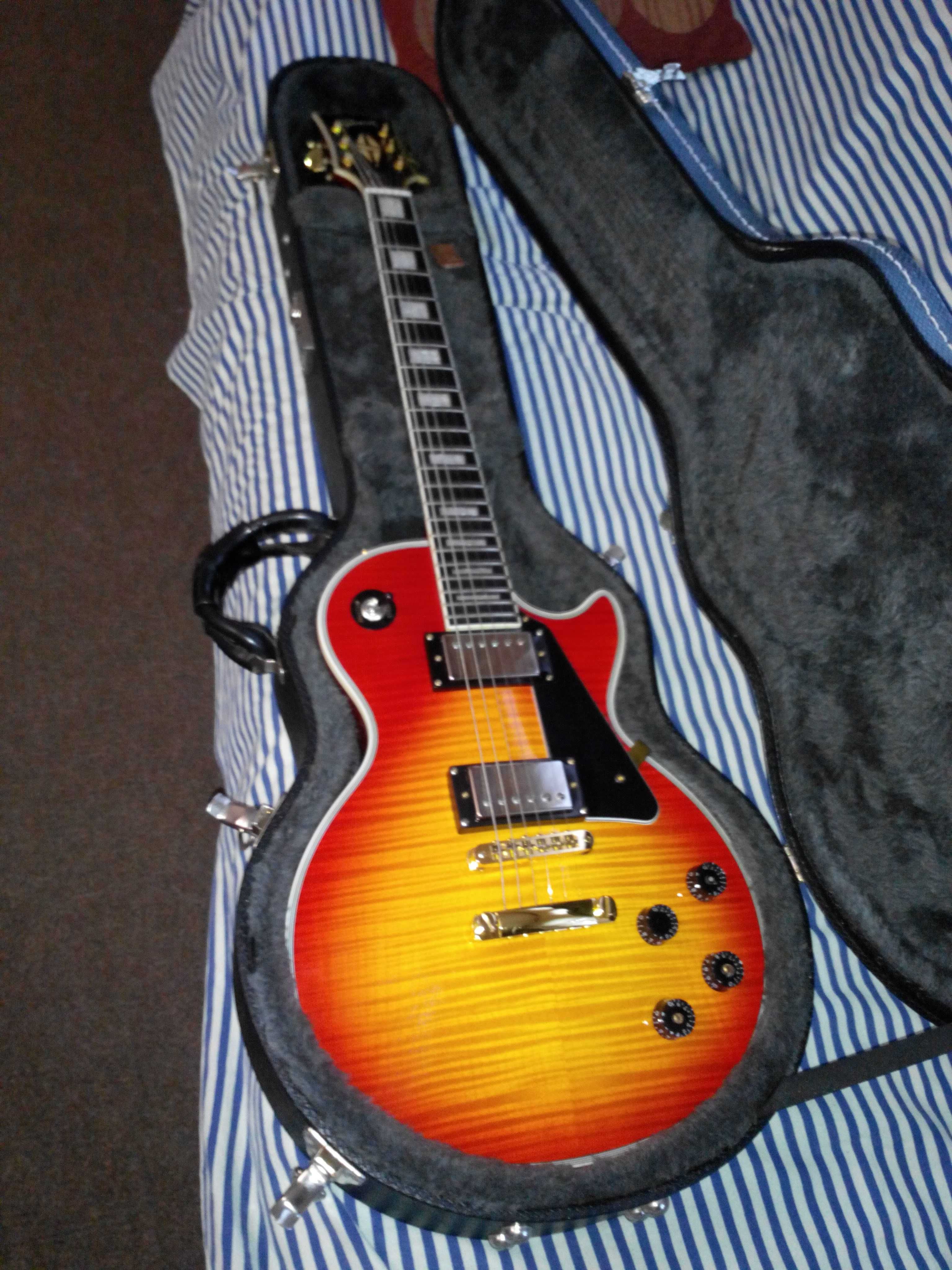 Продам  эл.гитару GIBSON LES PAUL