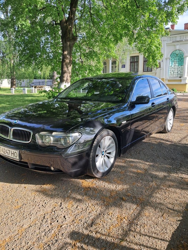 BMW 745і 4.4газ бензин 333 к.с