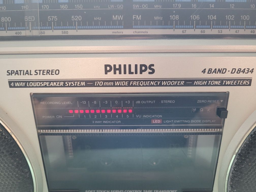Radiomagnetofon PHILIPS.