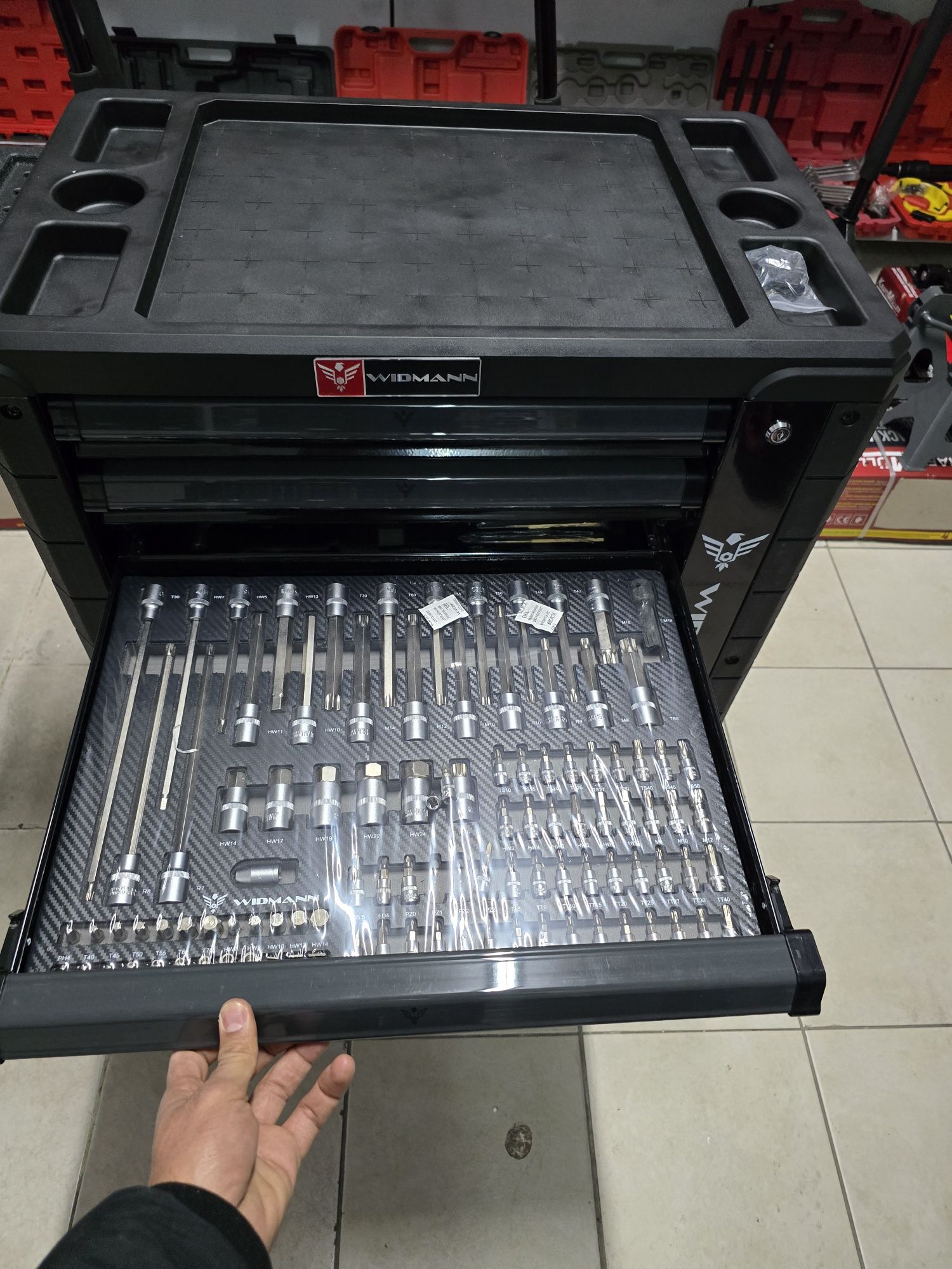 Carrinho de ferramenta de 7 gavetas 6 completas novo e bom preço