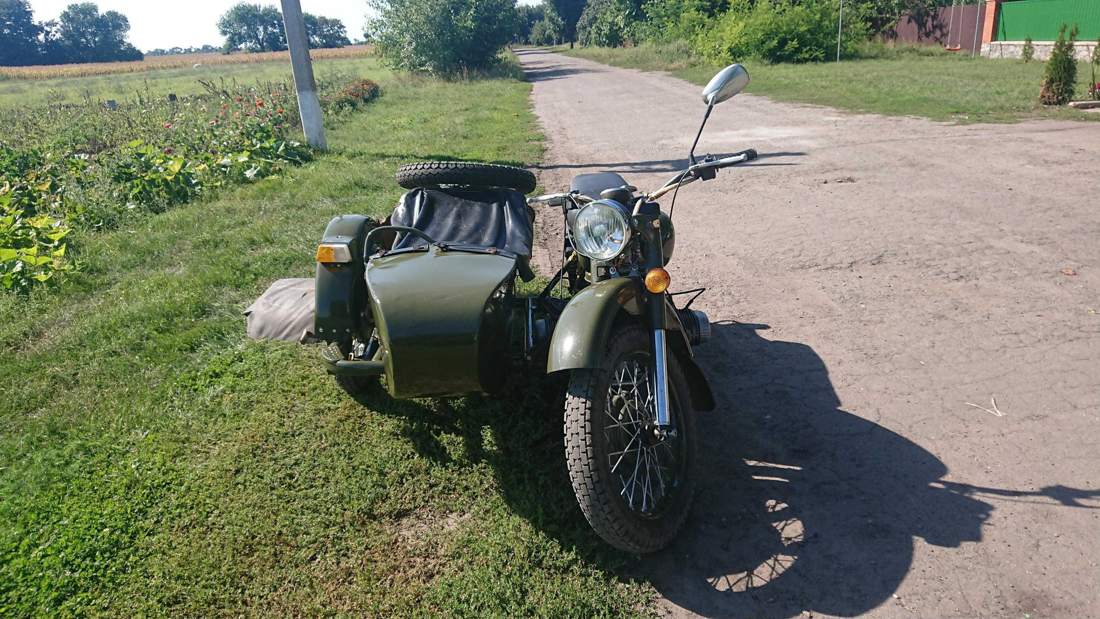 Терміново. Мотоцикл Урал. 1985 року.